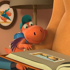 Fotoğraf Sevimli Ejderha Kokonat: Ormanda Şenlik