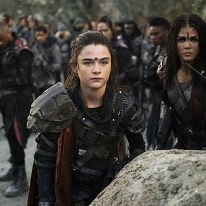Fotoğraf The 100