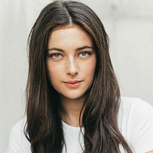 Fotoğraf Millie Brady