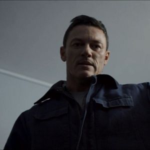 Fotoğraf Luke Evans