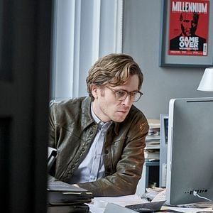 Fotoğraf Örümcek Ağındaki Kız