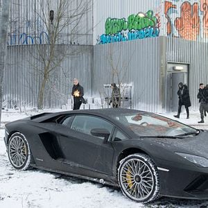 Fotoğraf Örümcek Ağındaki Kız