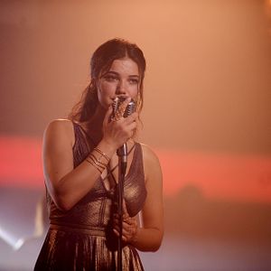 Fotoğraf Bir Deli Rüzgar