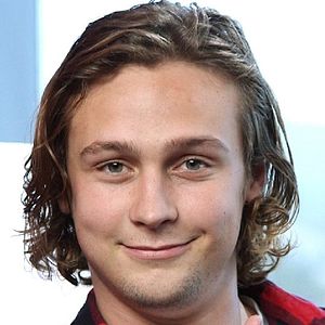 Fotoğraf Logan Miller