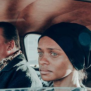 Fotoğraf Sew the Winter to My Skin