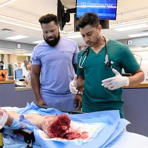 Fotoğraf Manish Dayal