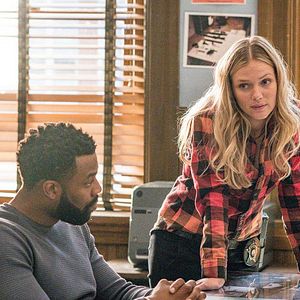 Fotoğraf Tracy Spiridakos