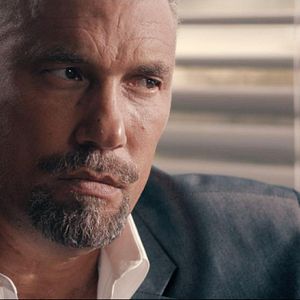 Fotoğraf Burning Shadow