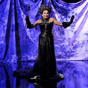 Fotoğraf Tovah Feldshuh