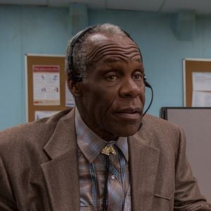 Fotoğraf Sorry To Bother You