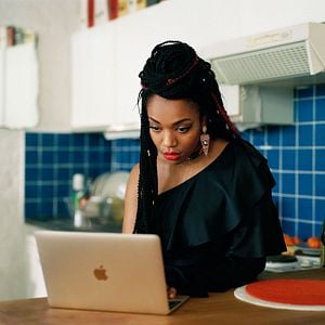 Fotoğraf The Bisexual