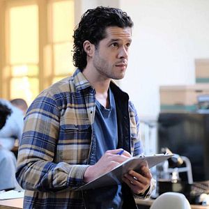 Fotoğraf Miles Gaston Villanueva