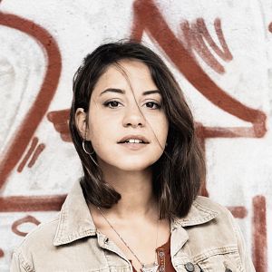 Fotoğraf Nur eine Frau