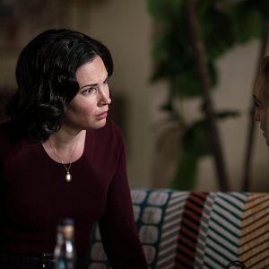 Fotoğraf Laura Mennell