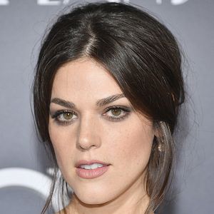 Fotoğraf Callie Hernandez