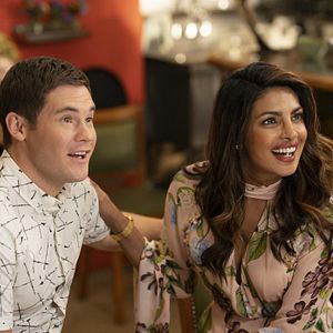 Fotoğraf Adam Devine