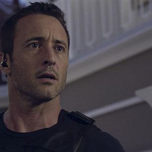Fotoğraf Alex O'Loughlin