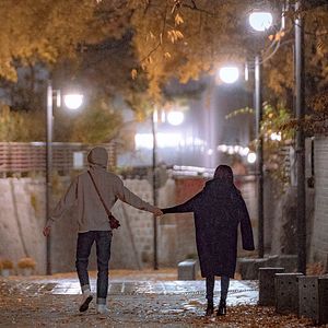 Fotoğraf Romance is a Bonus Book