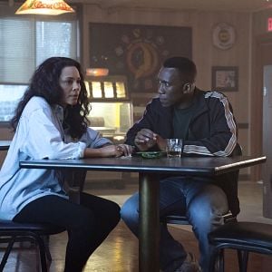 Fotoğraf Carmen Ejogo