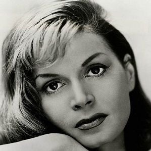 Fotoğraf Eva Bartok