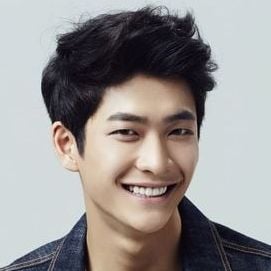 Fotoğraf Tae-oh Kang