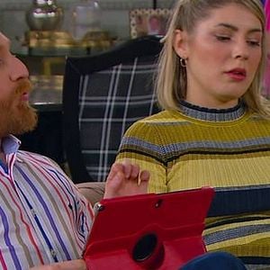 Fotoğraf Çocuklar Duymasın