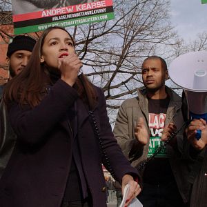 Fotoğraf Knock Down the House