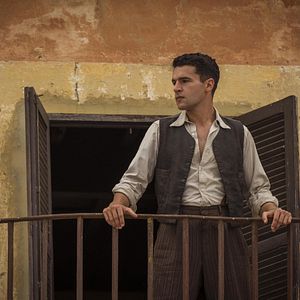 Fotoğraf Christopher Abbott