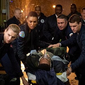 Fotoğraf Taylor Kinney