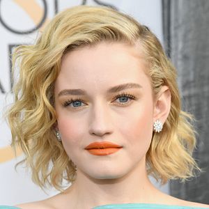 Fotoğraf Julia Garner
