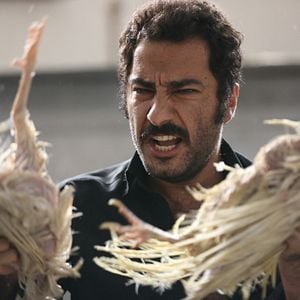 Fotoğraf Bedoune Tarikh, Bedoune Emza