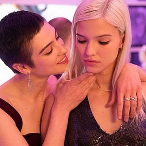 Fotoğraf Sasha Luss