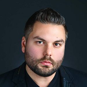 Fotoğraf Dan Gregory