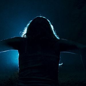 Fotoğraf Karanlık Lanet