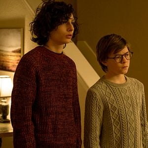 Fotoğraf Oakes Fegley