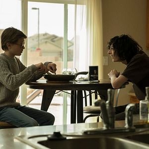 Fotoğraf Oakes Fegley