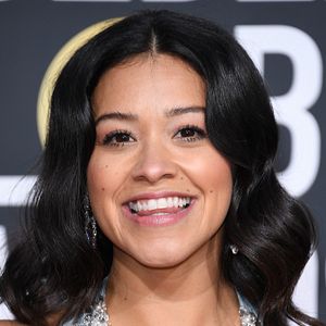 Fotoğraf Gina Rodriguez