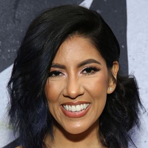 Fotoğraf Stephanie Beatriz