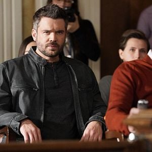 Fotoğraf Charlie Weber