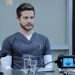 Fotoğraf Matt Czuchry