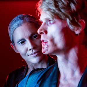 Fotoğraf Tricia Helfer