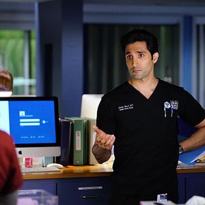 Fotoğraf Dominic Rains