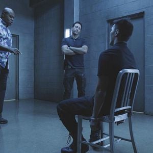 Fotoğraf Alex O'Loughlin