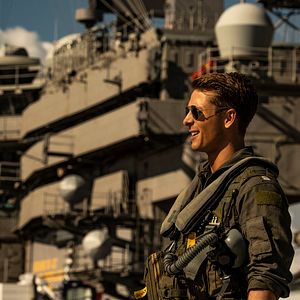 Fotoğraf Glen Powell