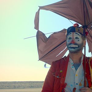 Fotoğraf The Boy, the Dog and the Clown