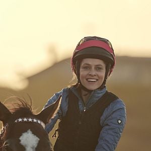 Fotoğraf Ride Like a Girl