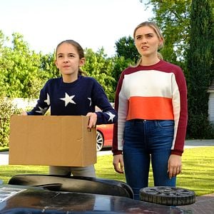 Fotoğraf Meg Donnelly