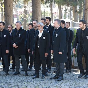 Fotoğraf Eşkıya Dünyaya Hükümdar Olmaz