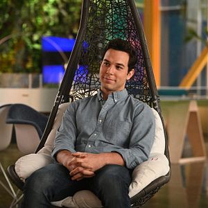 Fotoğraf Skylar Astin