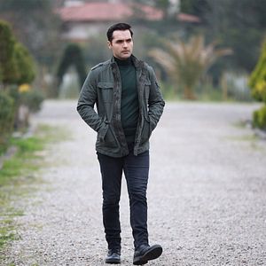 Fotoğraf Eşkıya Dünyaya Hükümdar Olmaz